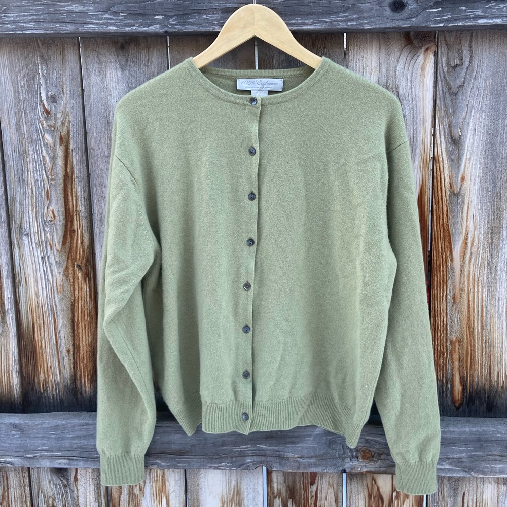 Vintage cashmere crewneck cardigan